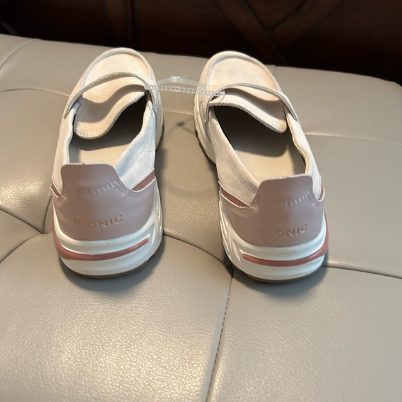 Vionic walk comfort Loafers - Picture 6 of 7